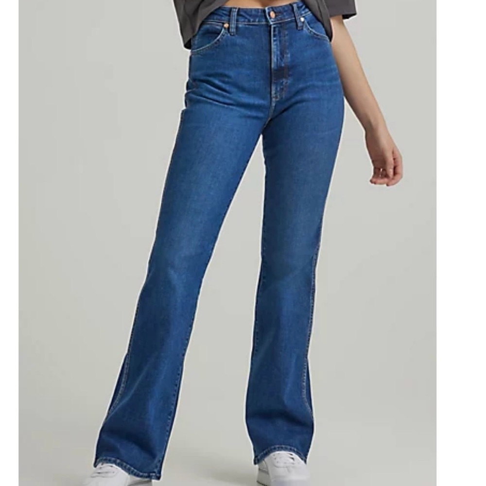 NWOT Wrangler Westward 626 High Rise Bootcut Jeans Hot In Here